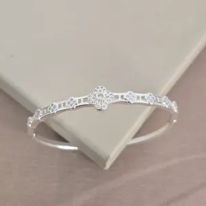 Bracelete Delicado Van Cleef Zircônia Prata