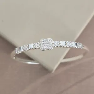 Bracelete Delicado Van Cleef Zircônia