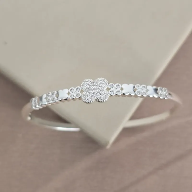 Bracelete Delicado Van Cleef Zircônia